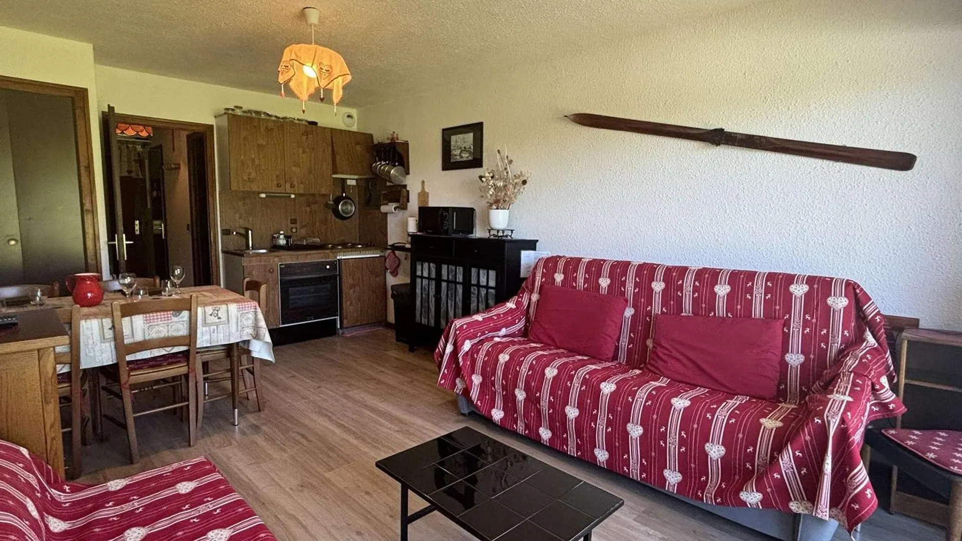 Studio Au Pied Des Pistes A Notre-Dame-De-Bellecombe, 4 Pers, Tennis Et Piscine L'Ete - Fr-1-595-94